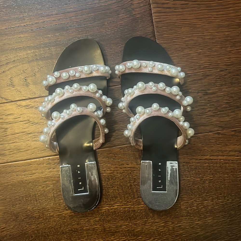 Leith slide sandals